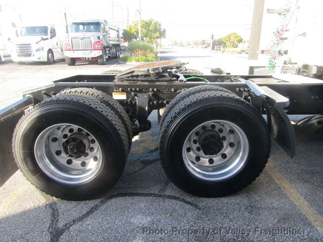 2022 Freightliner Cascadia 126-17