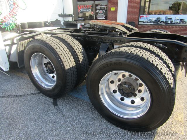 2022 Freightliner Cascadia 126-18