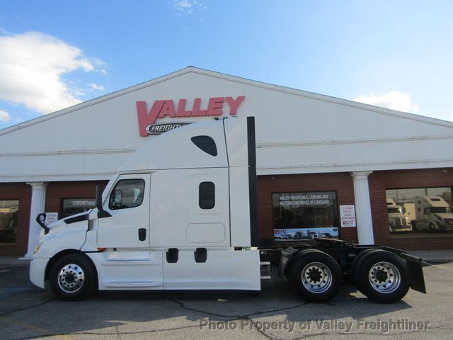 2022 Freightliner Cascadia 126-7