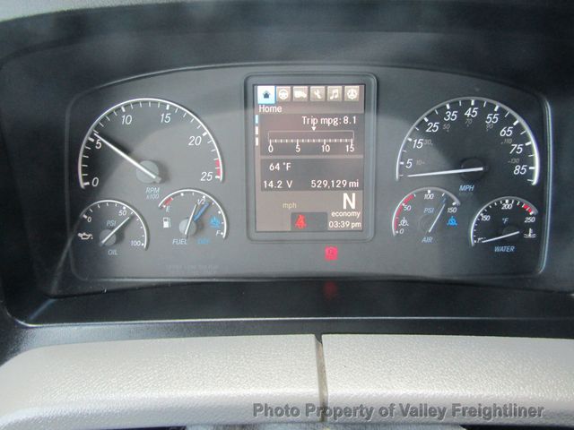 2021 Freightliner Cascadia 126 Picture 14 2021 Freightliner Cascadia 126-14