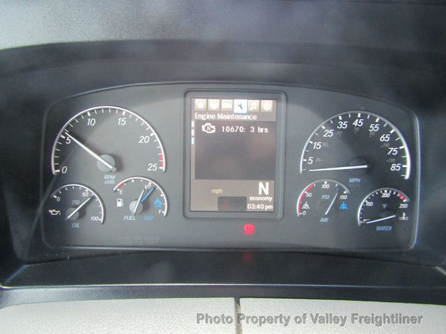2021 Freightliner Cascadia 126 Picture 15 2021 Freightliner Cascadia 126-15