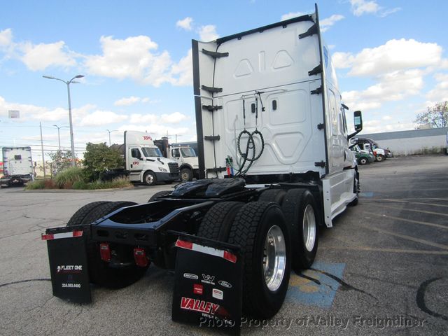2021 Freightliner Cascadia 126 Picture 6 2021 Freightliner Cascadia 126-6