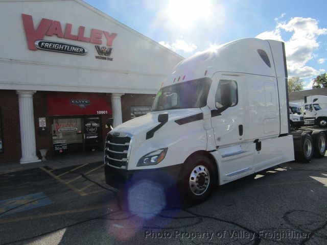 2021 Freightliner Cascadia 126 Picture 10 2021 Freightliner Cascadia 126-10