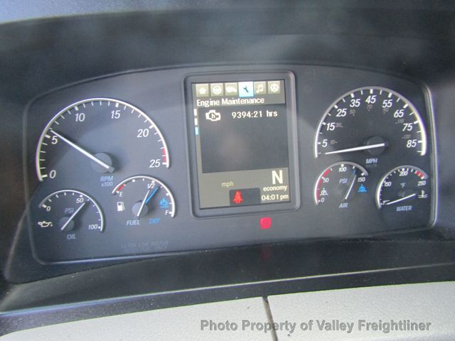 2021 Freightliner Cascadia 126 Picture 16 2021 Freightliner Cascadia 126-16