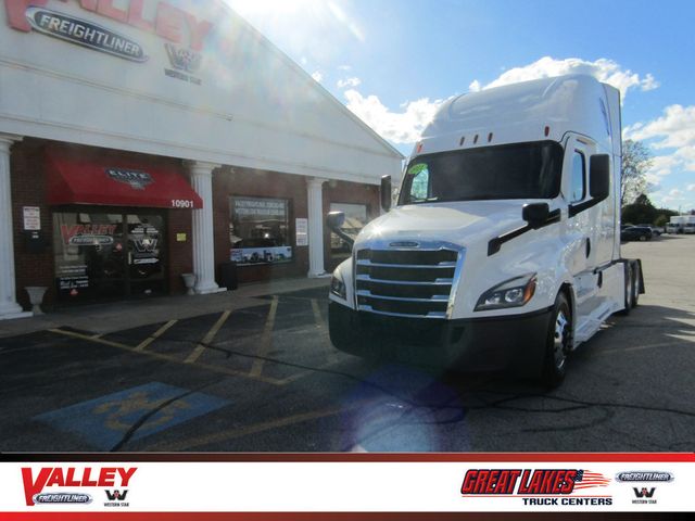 2021 Freightliner Cascadia 126-1