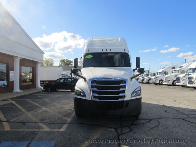 2021 Freightliner Cascadia 126 Picture 2 2021 Freightliner Cascadia 126-2