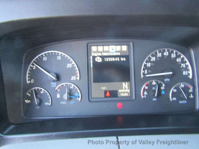 2021 Freightliner Cascadia 126-25