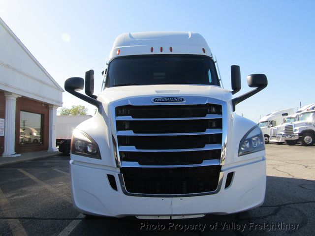 2021 Freightliner Cascadia 126-3