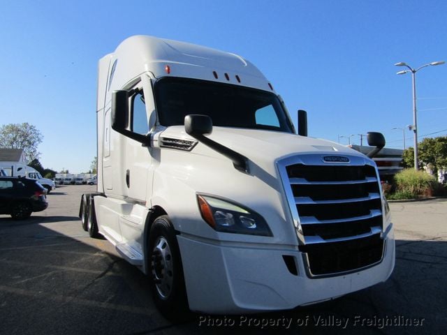 2021 Freightliner Cascadia 126-4