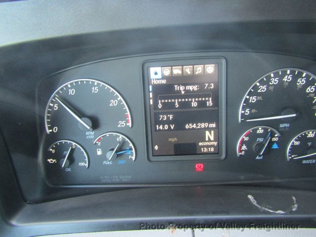 2022 Freightliner Cascadia 126 Picture 17 2022 Freightliner Cascadia 126-17