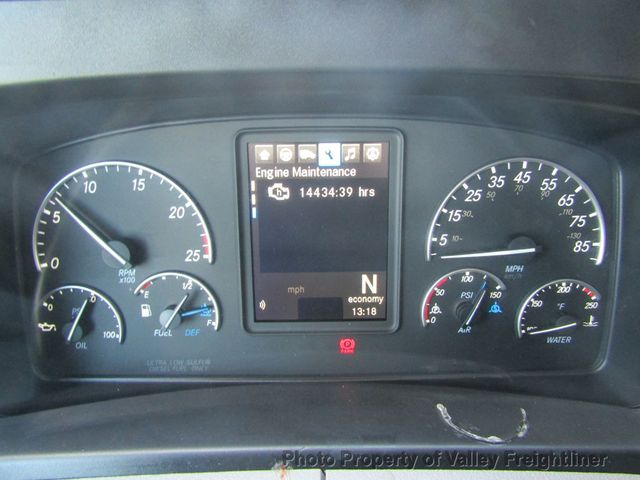 2022 Freightliner Cascadia 126 Picture 18 2022 Freightliner Cascadia 126-18