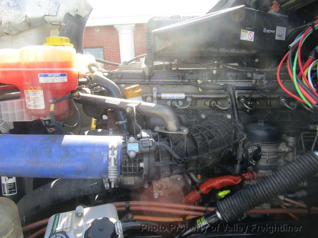 2022 Freightliner Cascadia 126 Picture 21 2022 Freightliner Cascadia 126-21