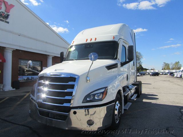 2022 Freightliner Cascadia 126 Picture 3 2022 Freightliner Cascadia 126-3