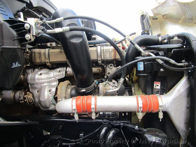 2021 Freightliner Cascadia 126-14