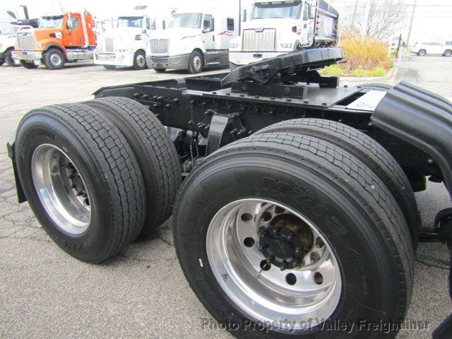 2021 Freightliner Cascadia 126-6