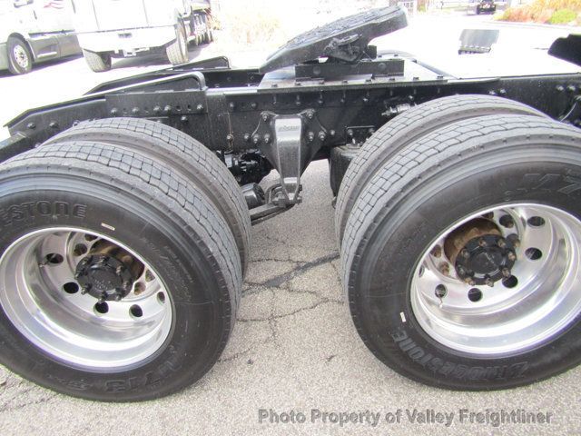 2021 Freightliner Cascadia 126-7