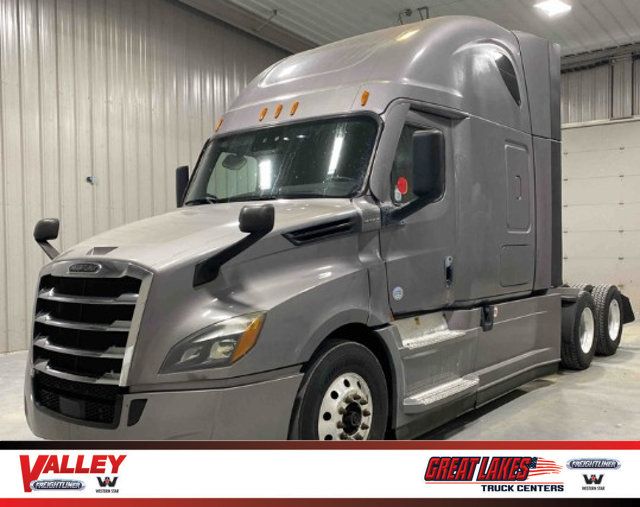 2021 Freightliner Cascadia 126-1