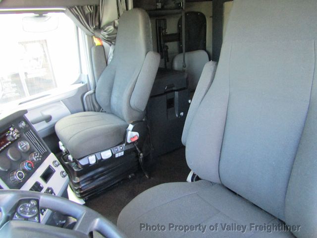 2019 Freightliner Cascadia 126-19