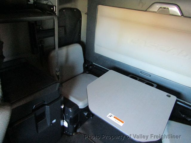 2019 Freightliner Cascadia 126-20