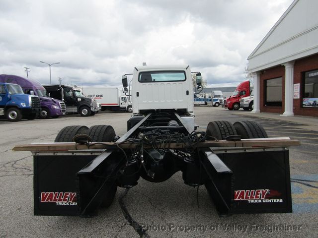2019 Freightliner M2106 Picture 16 2019 Freightliner M2106-16