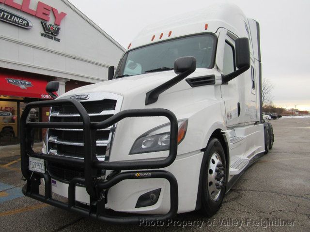 2025 Freightliner Cascadia 126-2
