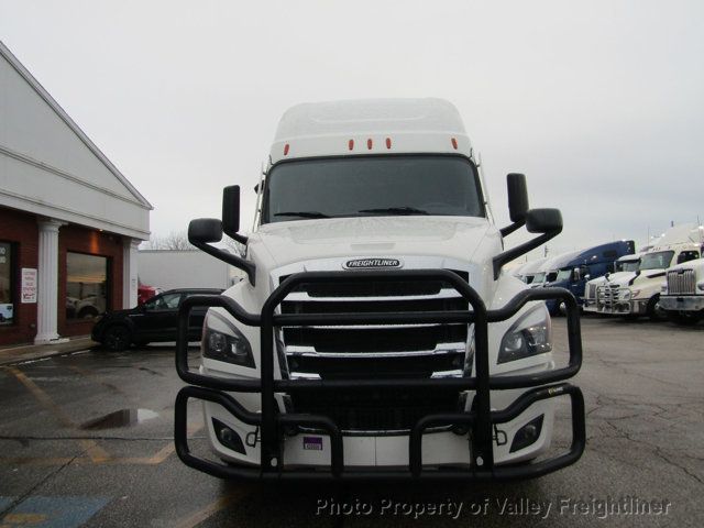 2025 Freightliner Cascadia 126-5