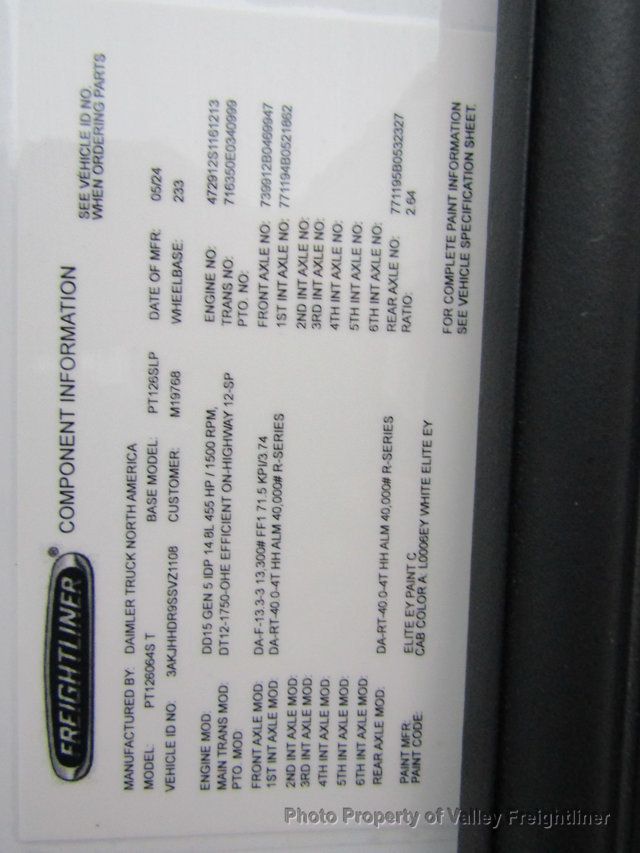 2025 Freightliner Cascadia 126-6