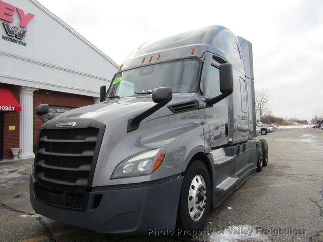 2021 Freightliner Cascadia 126-10