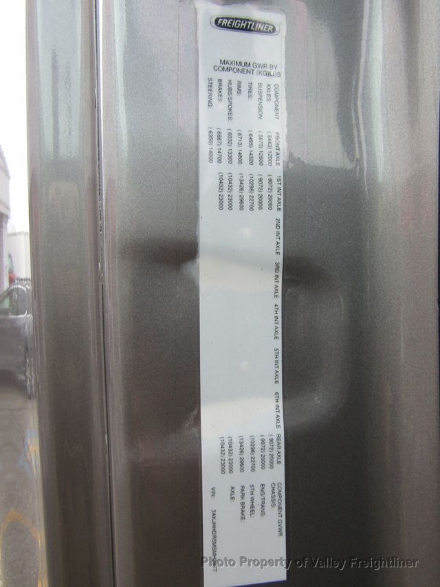 2021 Freightliner Cascadia 126-19