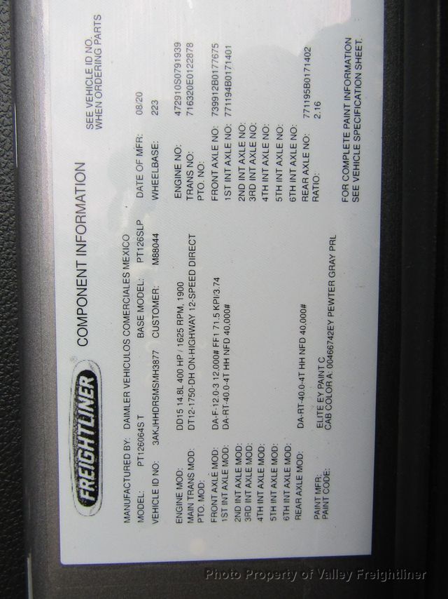 2021 Freightliner Cascadia 126-20