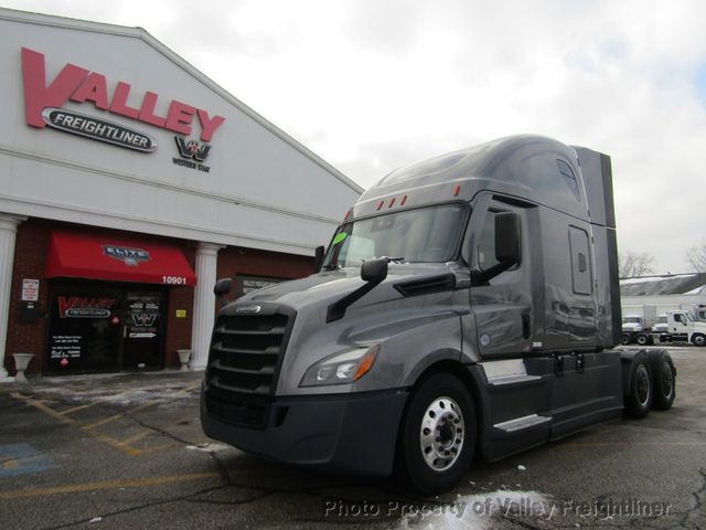 2021 Freightliner Cascadia 126-2