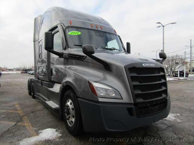 2021 Freightliner Cascadia 126-4