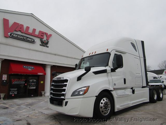 2021 Freightliner Cascadia 126-2