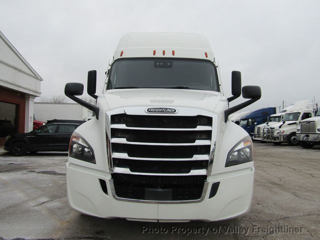 2021 Freightliner Cascadia 126-4