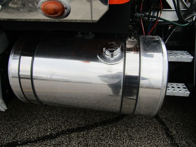 2020 Freightliner 122SD-18