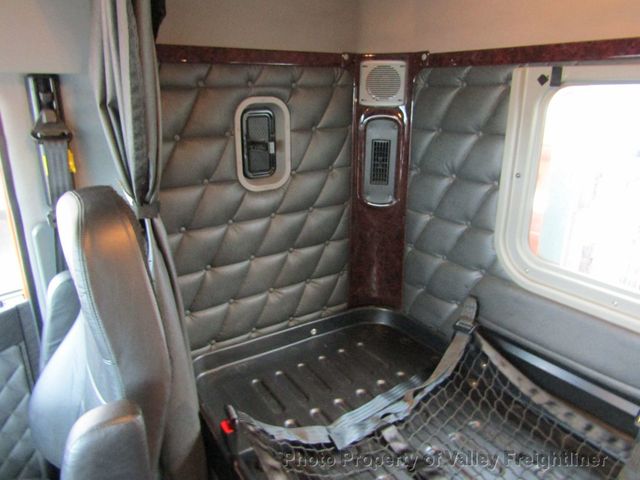 2020 Freightliner 122SD-23