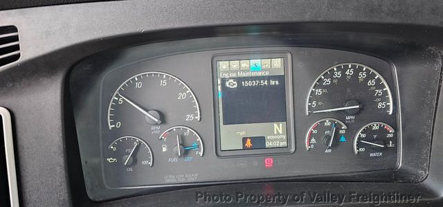 2019 Freightliner Cascadia 126-16