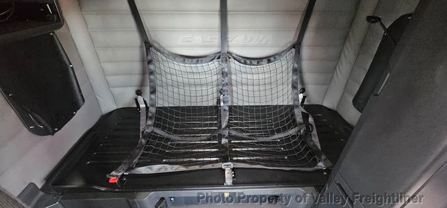 2019 Freightliner Cascadia 126-22