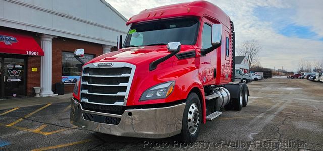 2019 Freightliner Cascadia 126-4