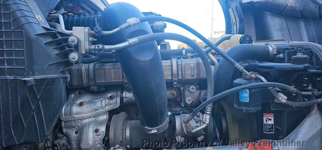 2021 Freightliner Cascadia 126-10