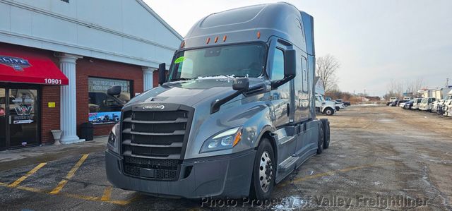 2021 Freightliner Cascadia 126-2