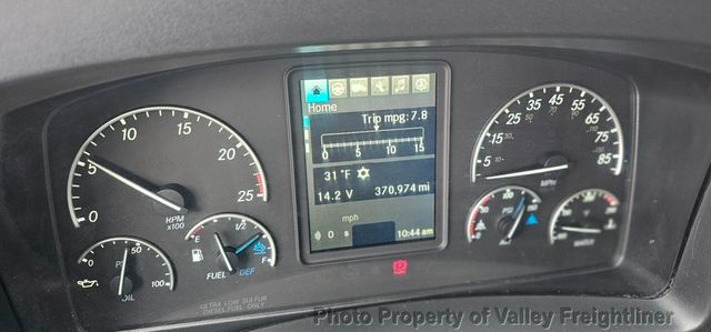 2021 Freightliner Cascadia 126-10