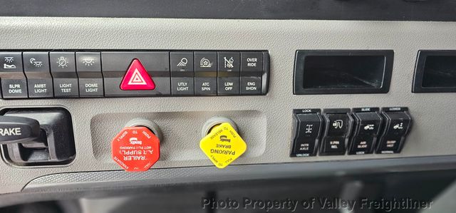 2021 Freightliner Cascadia 126-11