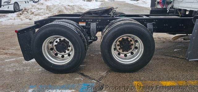 2021 Freightliner Cascadia 126