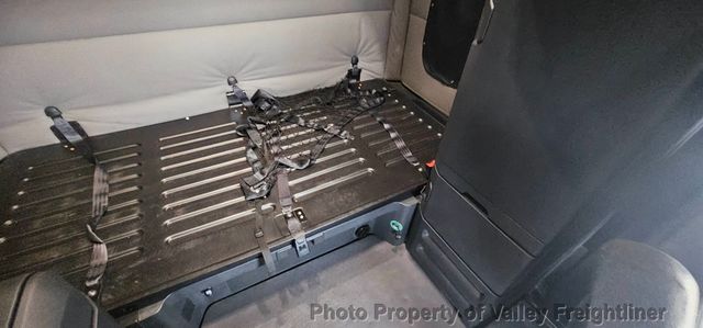 2021 Freightliner Cascadia 116-14