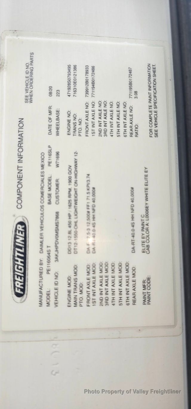 2021 Freightliner Cascadia 116-22