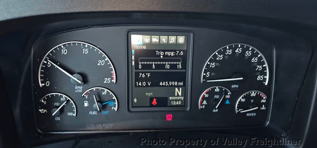 2021 Freightliner Cascadia 126-10