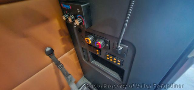 2021 Freightliner Cascadia 126-23