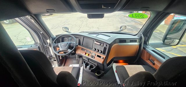 2021 Freightliner Cascadia 126-24