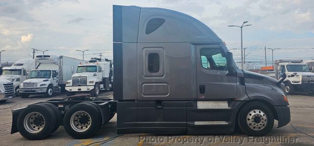 2021 Freightliner Cascadia 126-5